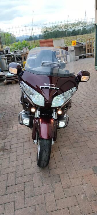 Honda GL 1800 Gold Wing (2007 - 11) (2)