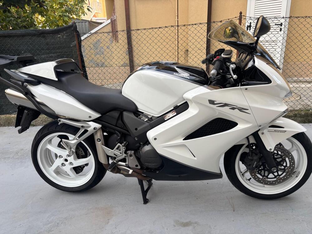 Honda VFR 800 (2006 - 13) (2)