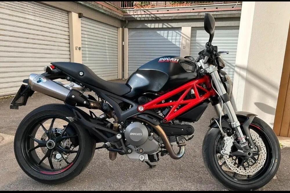 Ducati Monster 796 (2010 - 13) (2)