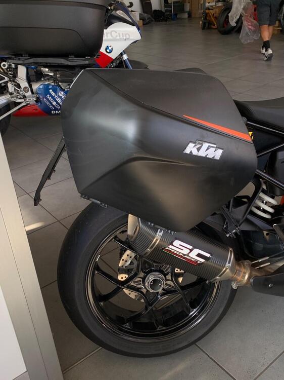 KTM 1290 Super Duke GT (2021) (2)