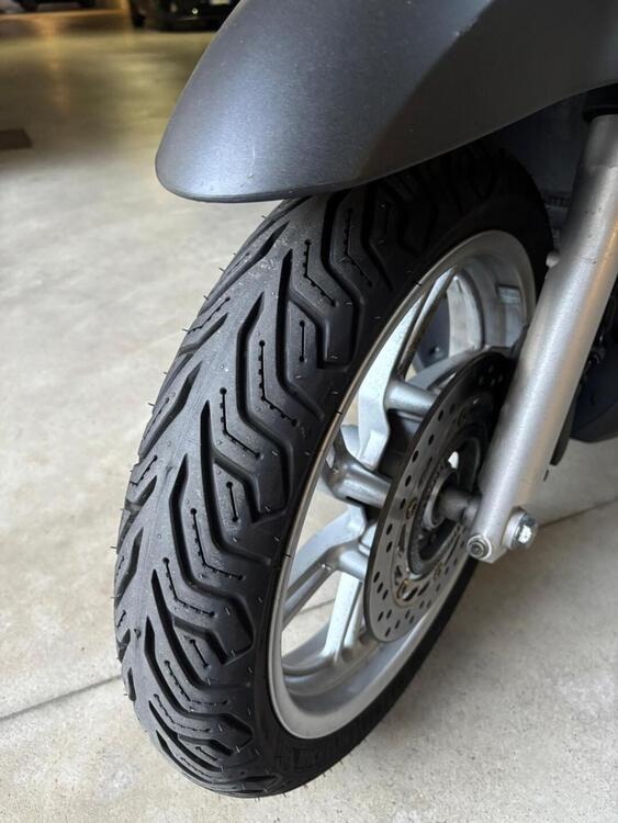 Honda SH 300 i ABS (2016 - 20) (3)