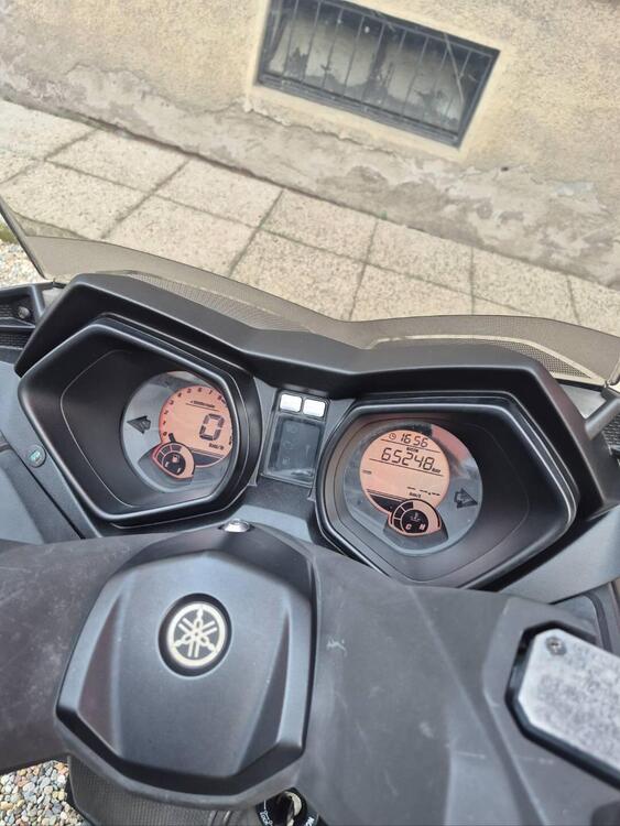 Yamaha X-Max 250 Iron Max ABS (2016)