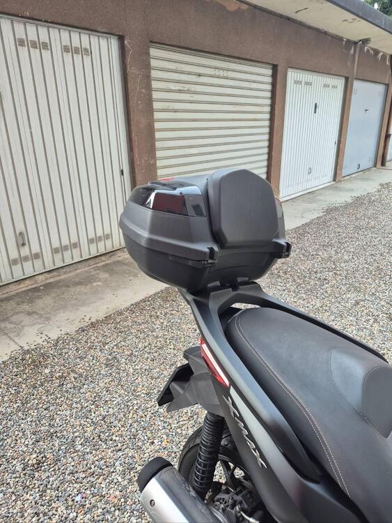 Yamaha X-Max 250 Iron Max ABS (2016) (2)