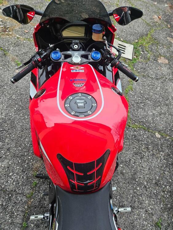 Honda CBR 1000 RR Fireblade (2012 - 16) (2)