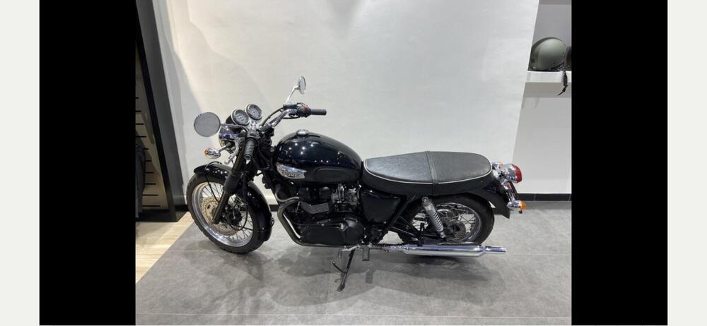 Triumph Bonneville 800 (2002 - 07) (2)