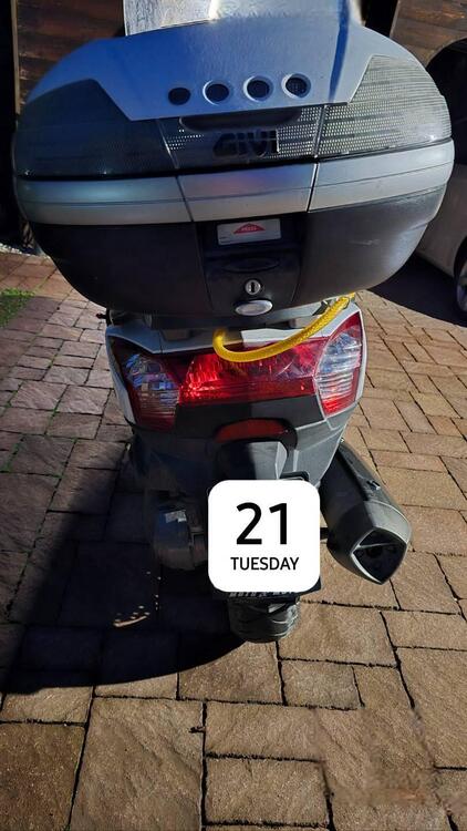 Kymco Downtown 300i ABS (2009 - 17) (4)