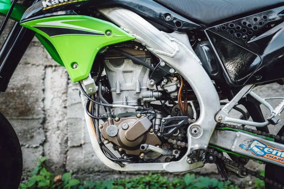 Kawasaki KX450F (2005 - 06) (6)