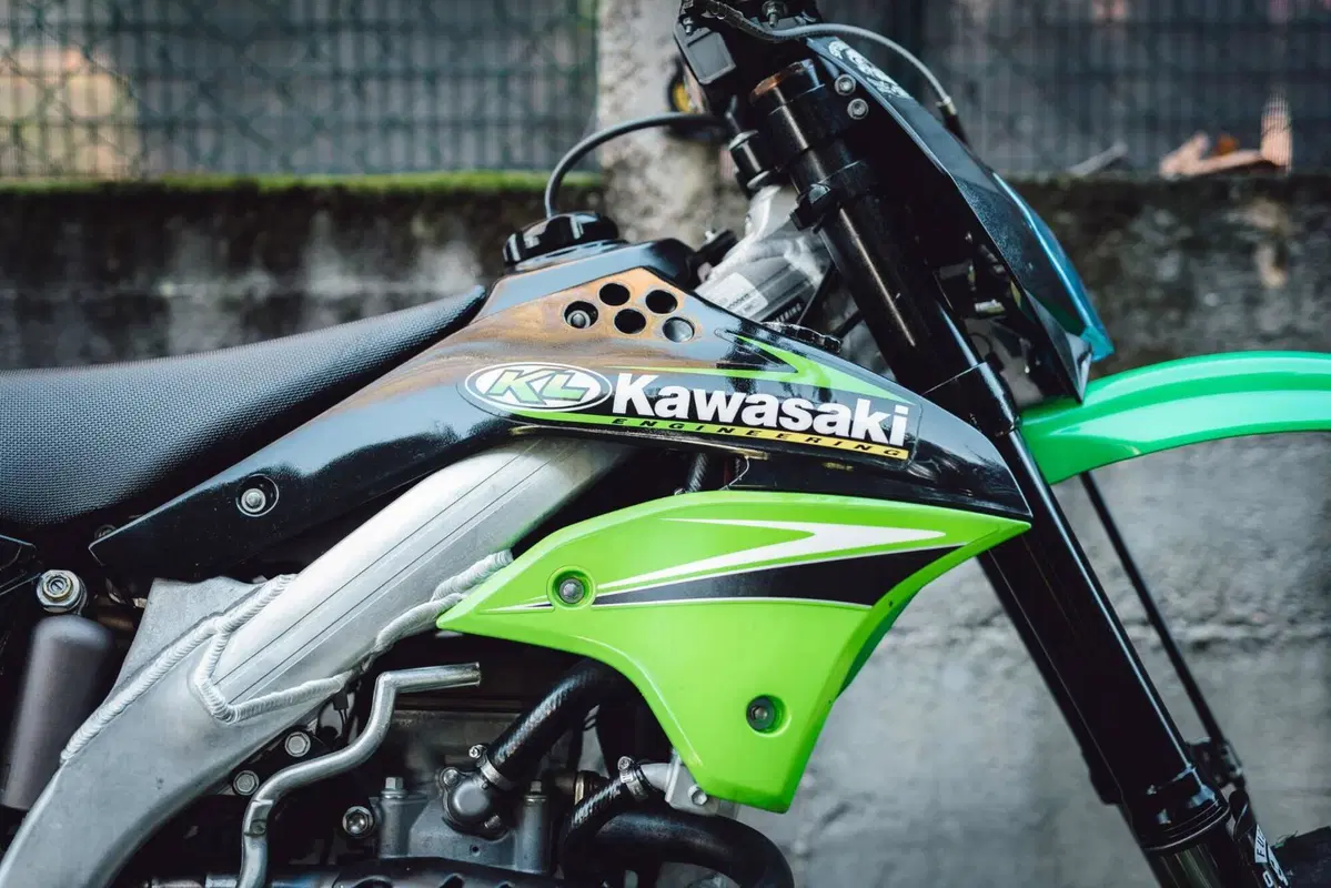 Kawasaki KX450F (2005 - 06) (12)