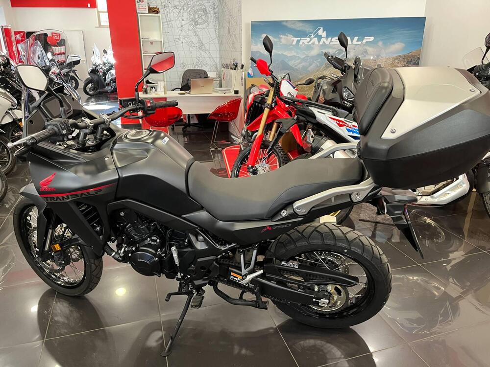 Honda Transalp XL750 Urban (2023 - 24) (3)