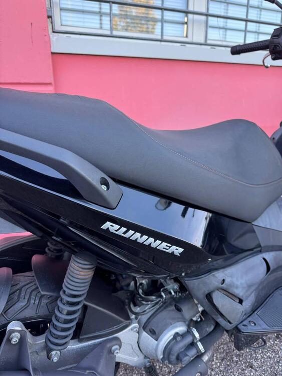 Gilera Runner 200 ST (5)