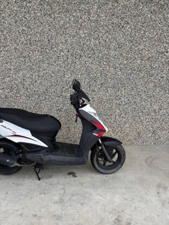 Kymco Agility 125 RS (2007 - 14) (3)