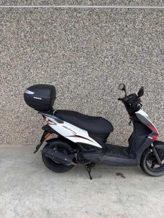 Kymco Agility 125 RS (2007 - 14) (4)