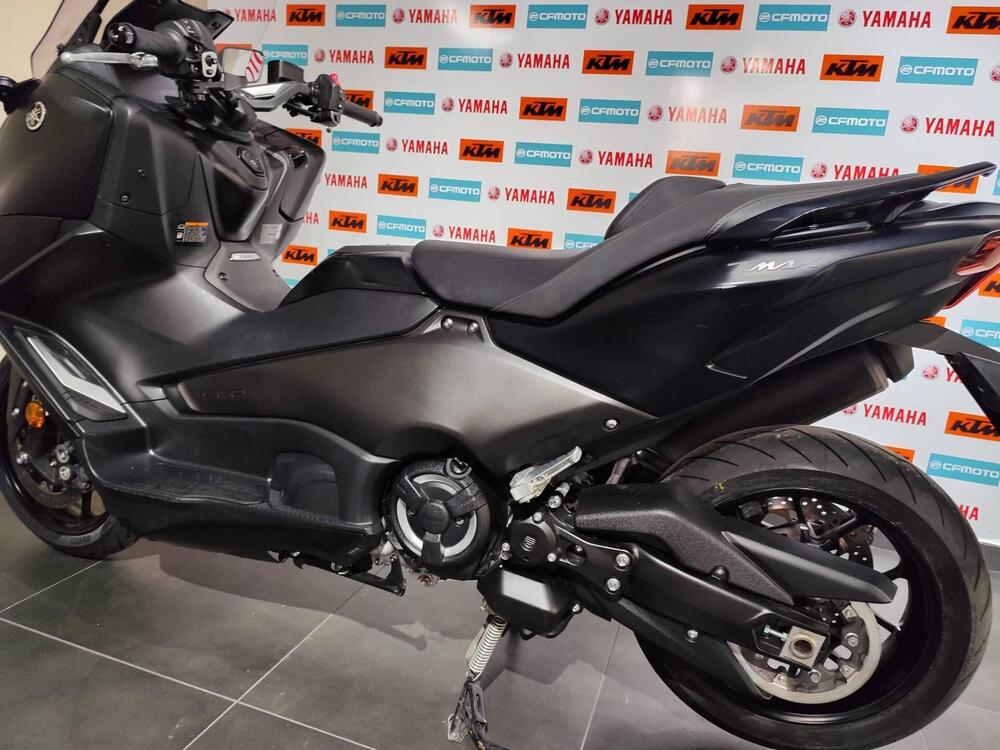 Yamaha T-Max 560 (2022 - 24) (2)
