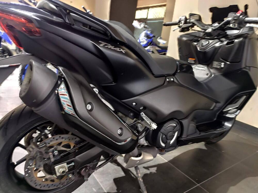 Yamaha T-Max 560 (2022 - 24) (4)