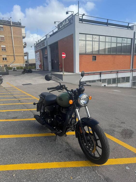 Royal Enfield Meteor 350 Fireball (2021 - 25) (4)