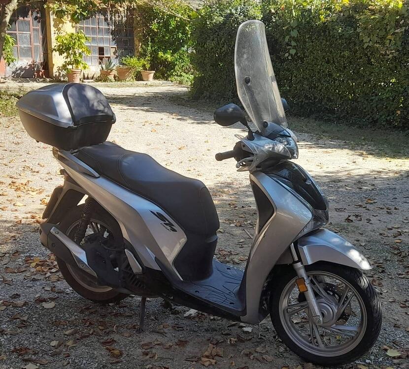 Honda SH 150 i (2017 - 19) (2)