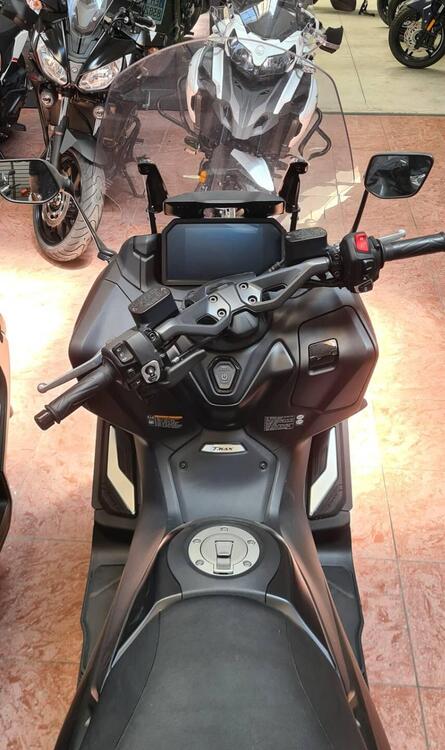 Yamaha T-Max 560 (2022 - 24) (2)
