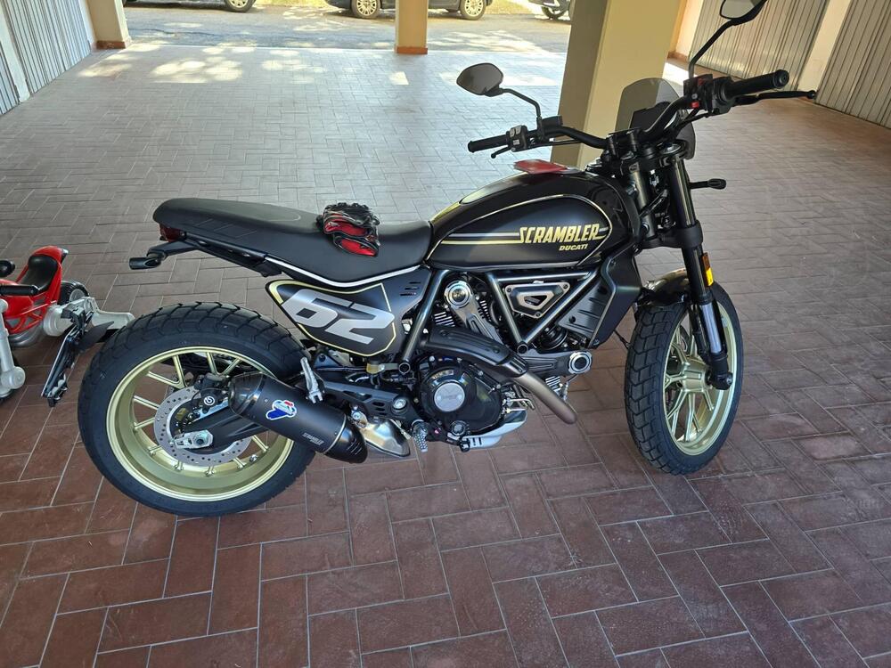 Ducati Scrambler 800 Full Throttle (2025)
