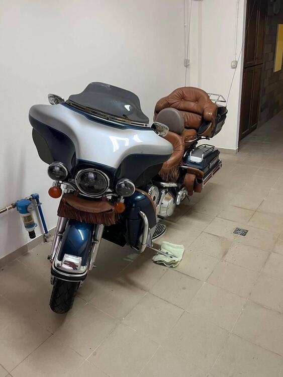 Harley-Davidson 1450 Electra Glide Ultra Classic (2003 - 05) - FLHTCUI (2)