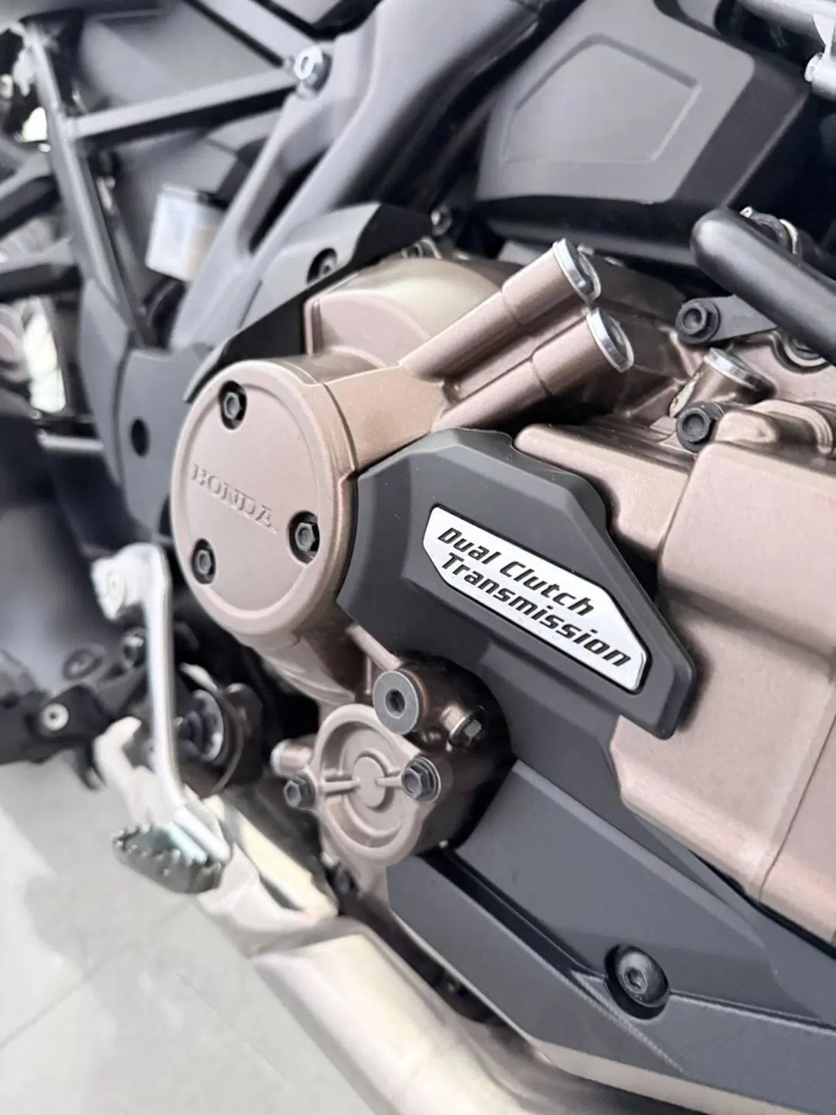 Honda Africa Twin CRF 1100L DCT (2022 - 23) (7)