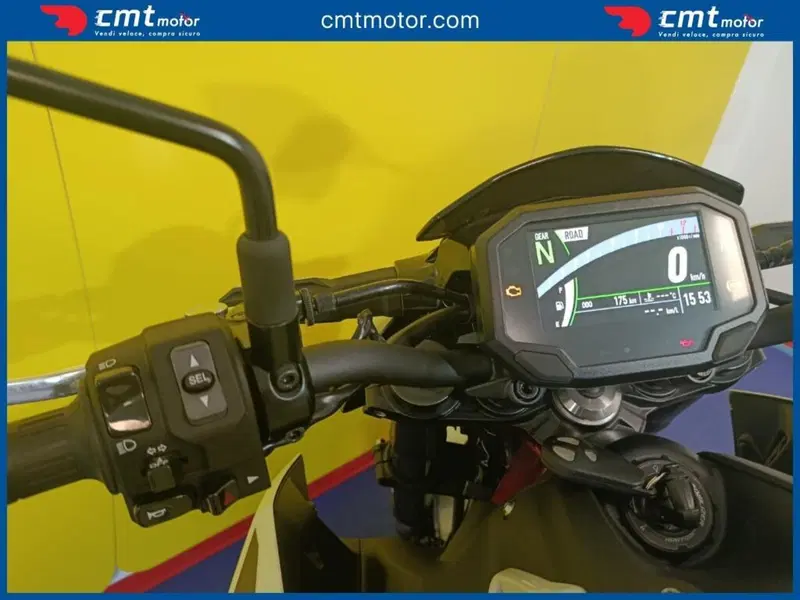 Kawasaki Z 900 (2021 - 24) (11)