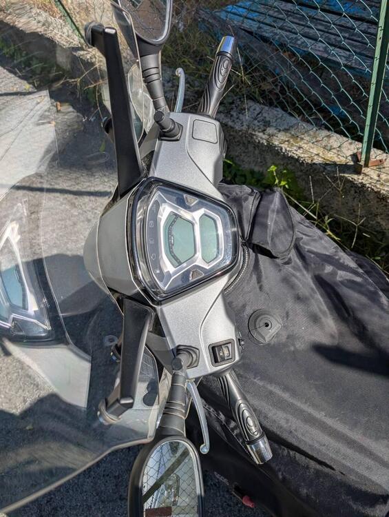 Kymco People 200i S (2021 - 25) (4)