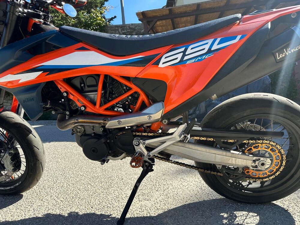 KTM 690 SMC R (2023 - 25) (5)