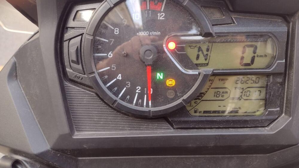 Suzuki V-Strom 650 (2021 - 25) (3)