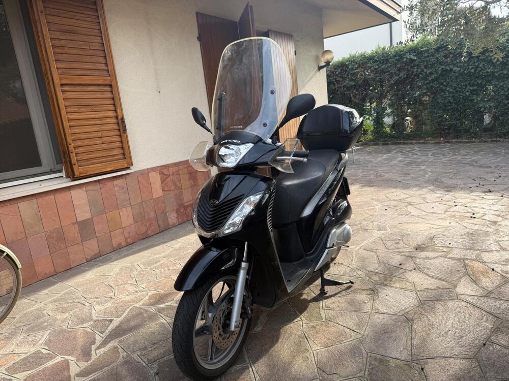 Honda SH 150 i (2009 - 12) (2)