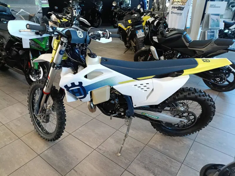 Husqvarna TE 150 (2024) (3)