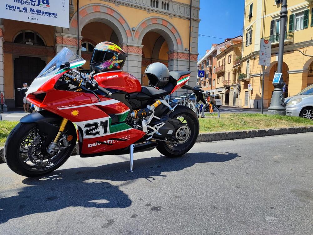 Ducati Panigale V2 Bayliss 1st Championship 20th Anniversary (2021 - 24)
