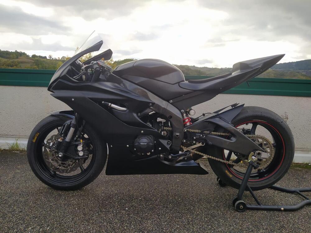 Yamaha YZF R6 (2010 - 16) (3)