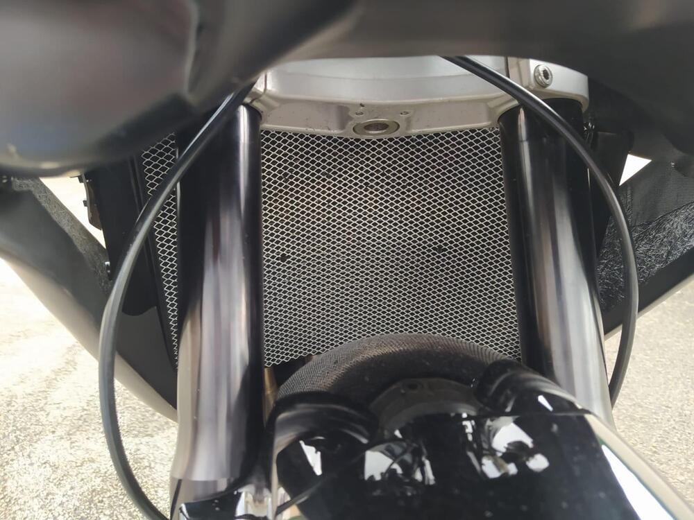 Yamaha YZF R6 (2010 - 16) (5)