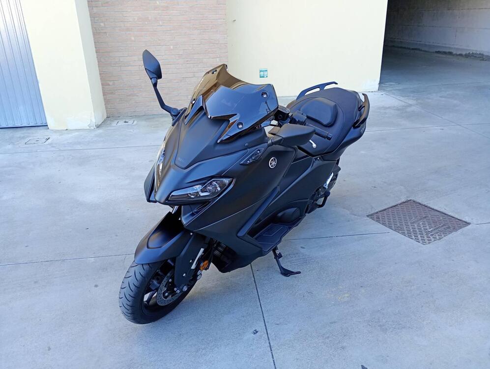 Yamaha T-Max 560 (2022 - 24) (3)