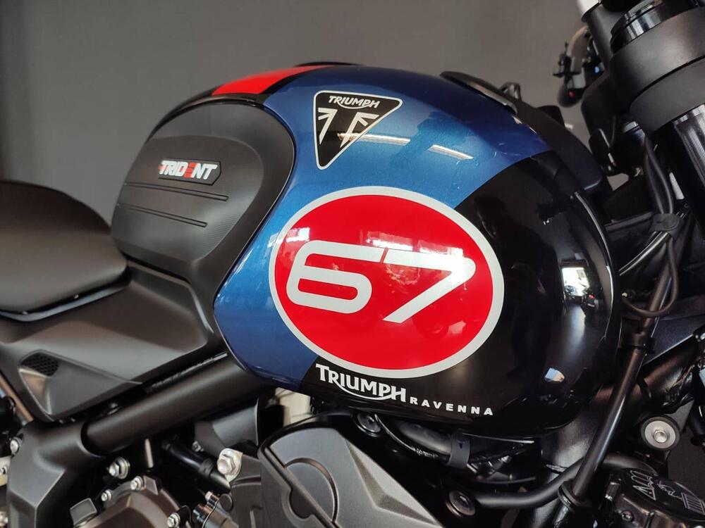 Triumph Trident 660 Triple Tribute Edition (2025) (3)