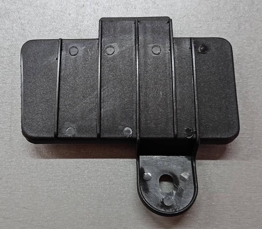 77210KY4900 Coperchio attrezzi NSR Honda (2)