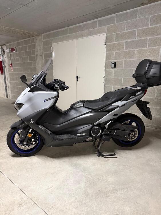 Yamaha T-Max 560 Tech Max (2021)