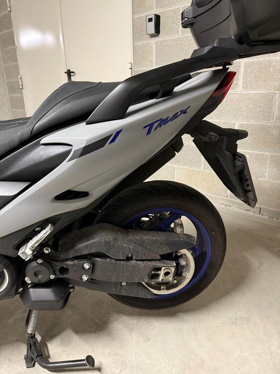 Yamaha T-Max 560 Tech Max (2021) (3)