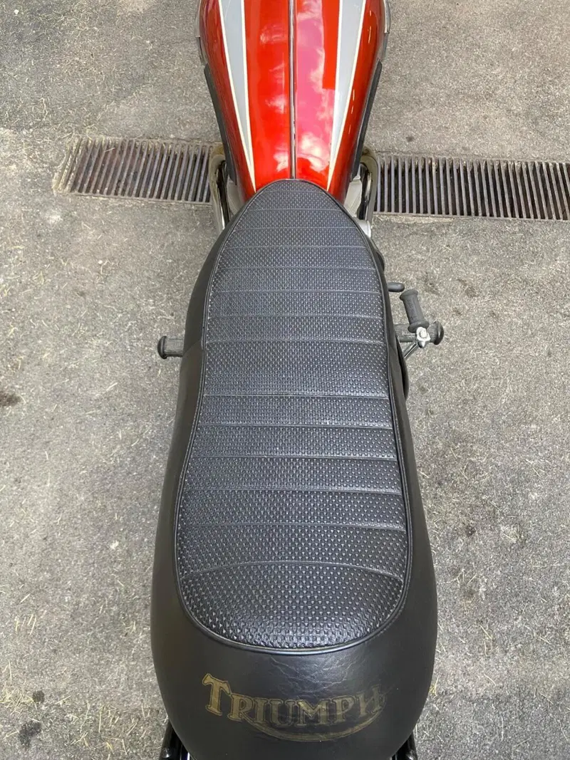 Triumph Bonneville (3)