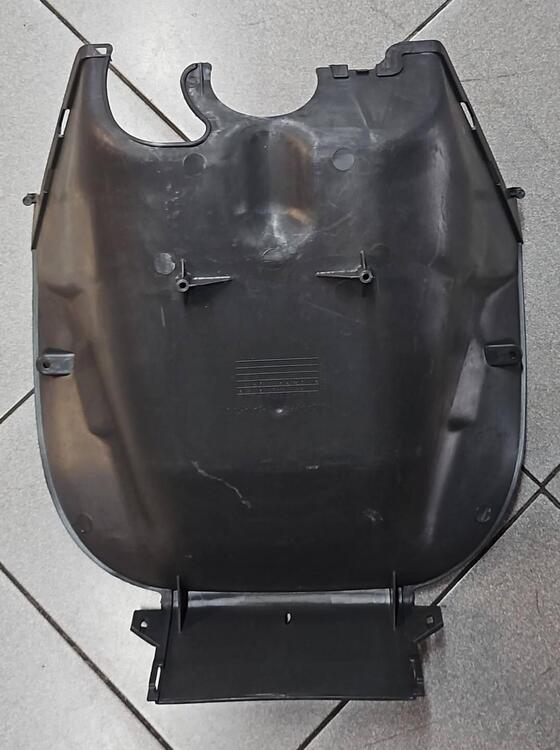 61100GAV700ZA Paraspruzzi Bali Honda