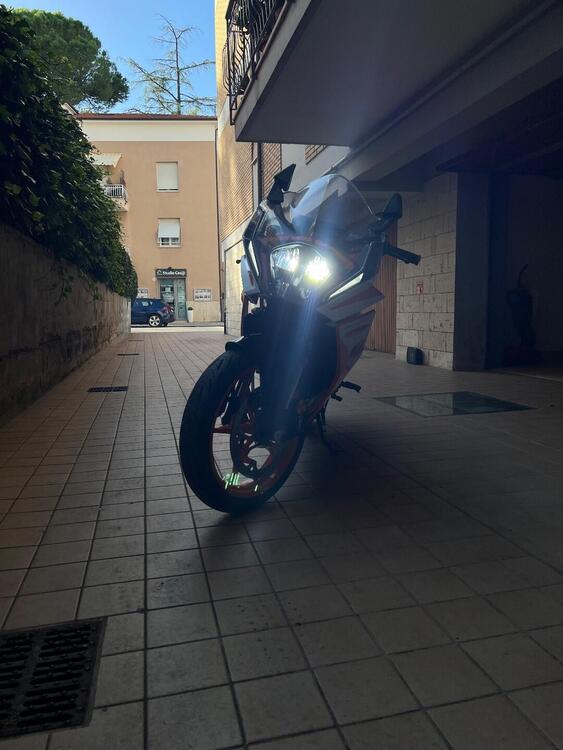 KTM RC 125 (2022 - 25) (2)