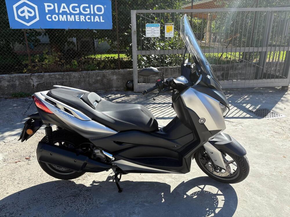 Yamaha X-Max 300 (2021 - 24) (4)