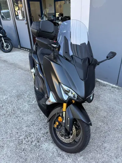 Yamaha T-Max 530 SX (2017 - 19) usata