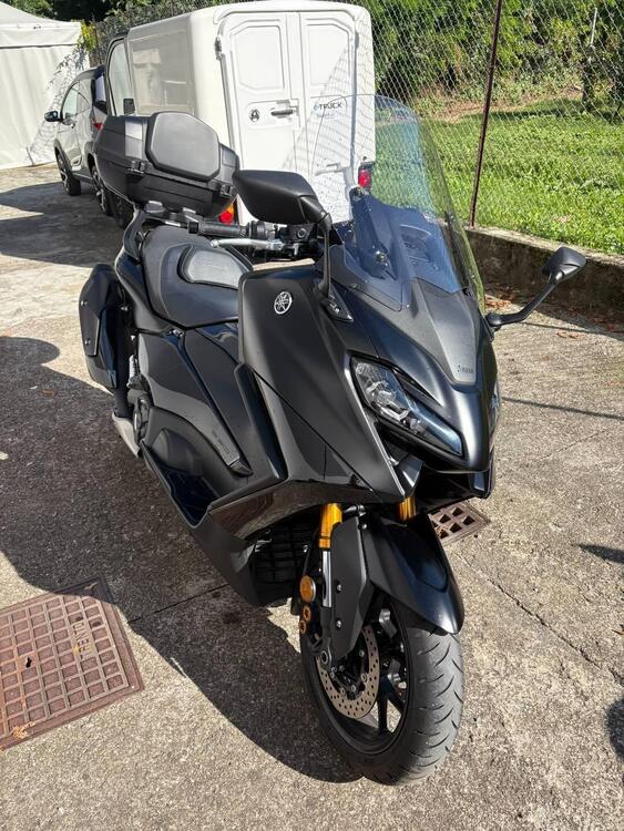 Yamaha T-Max 560 Tech Max (2022 - 24) (2)