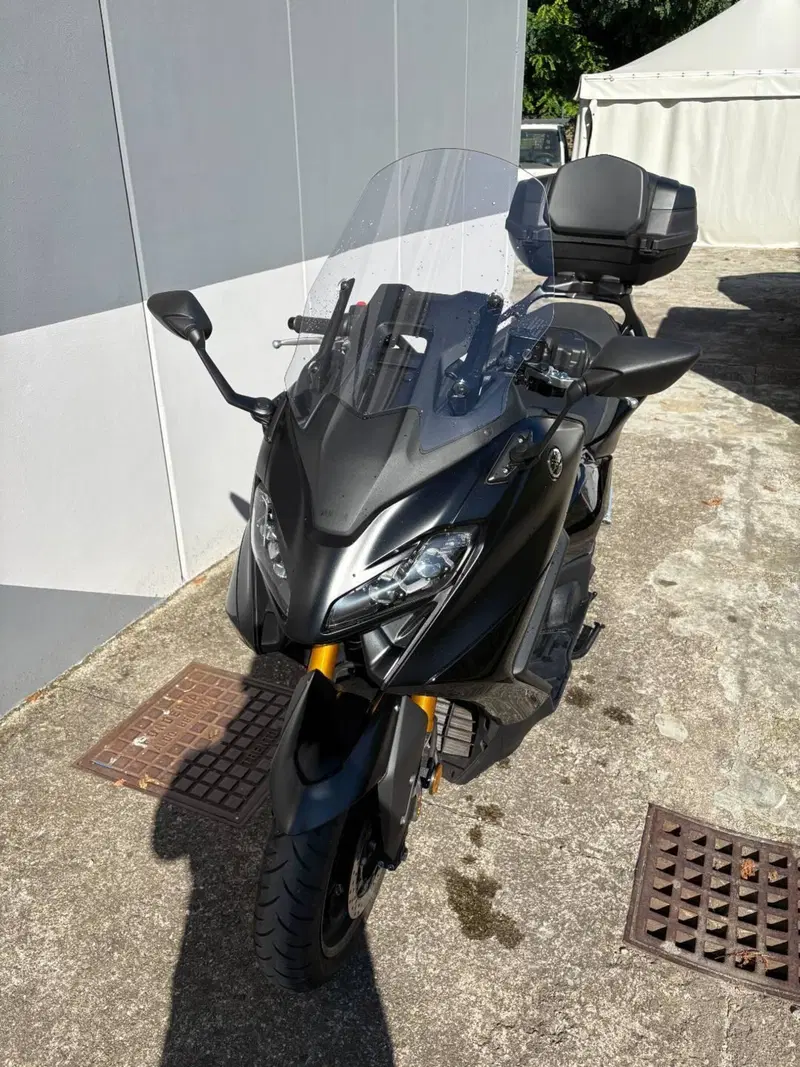 Yamaha T-Max 560 Tech Max (2022 - 24) (3)