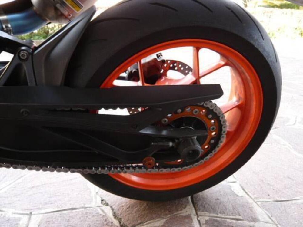 KTM 890 Duke R (2020) (5)