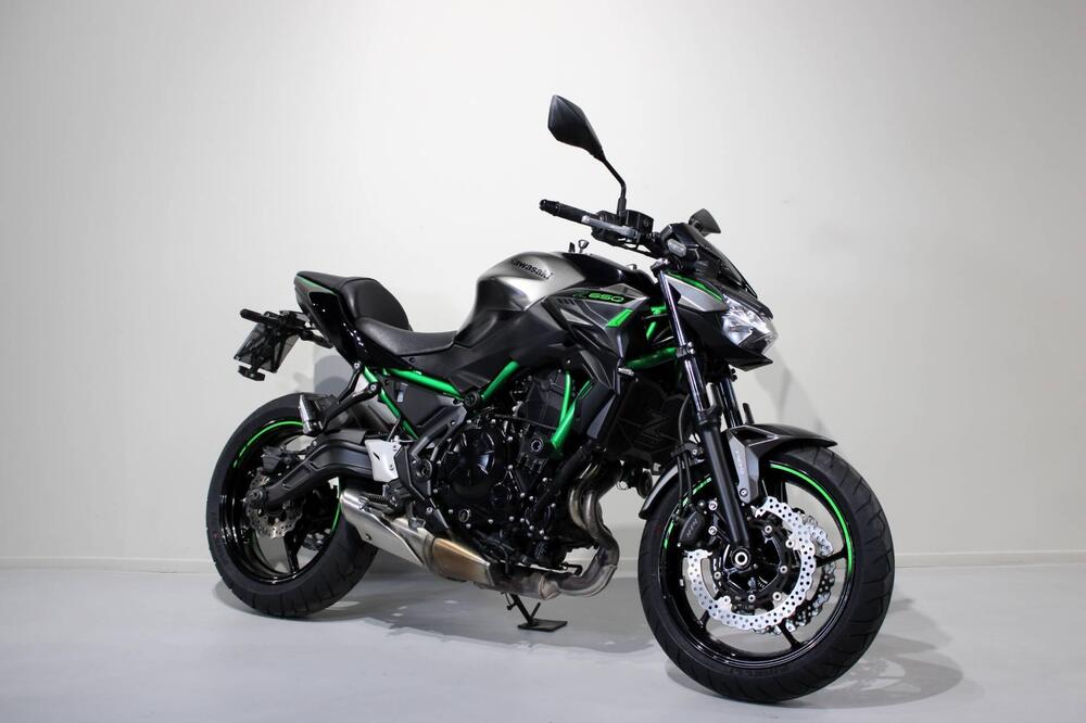 Kawasaki Z 650 (2021 - 24) (2)