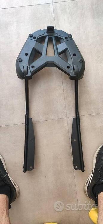 Staffa e piastra Givi 2115FZ MT-09 / XSR900 (2)