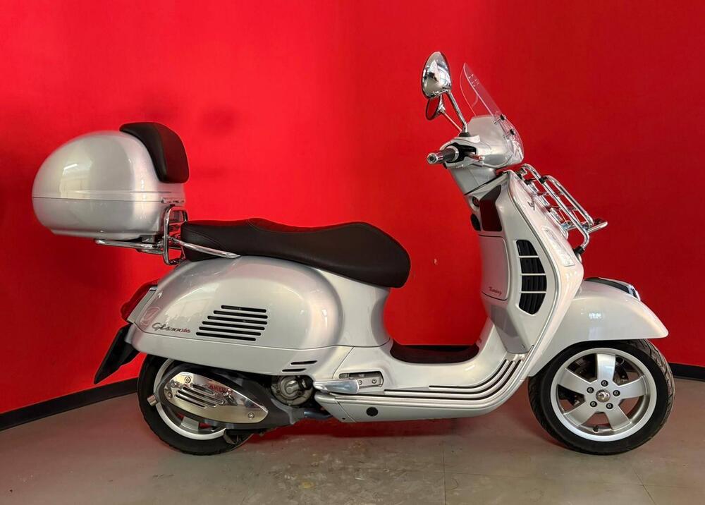 Vespa GTS 300 Touring ABS (2014 - 16)