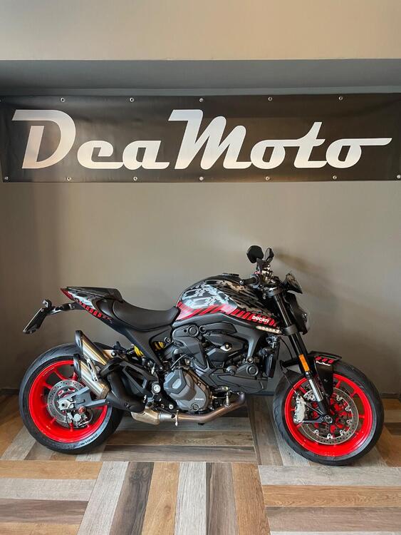 Ducati Monster 937 + (2021 - 25)